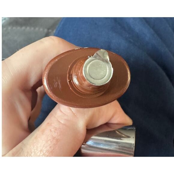 Cover FX Luminous Tinted moisturizer.  Color Deep.  30 ml - Picture 5 of 6